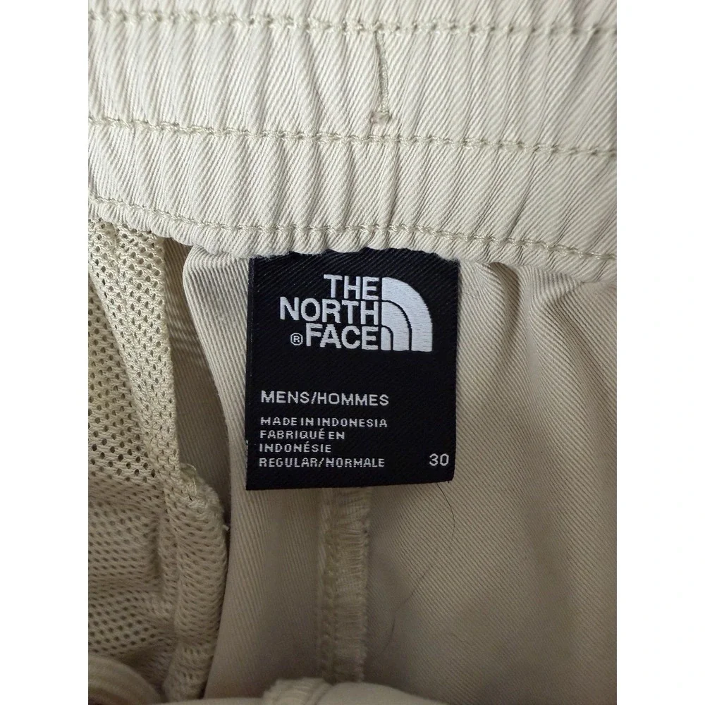 The North Face Standard Jogger Men's‎ Size 30, Tapered Logo Beige Drawstring
